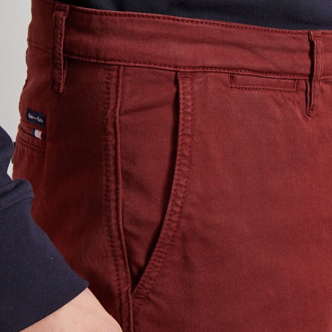 Bordeaux chinos in stretch cotton