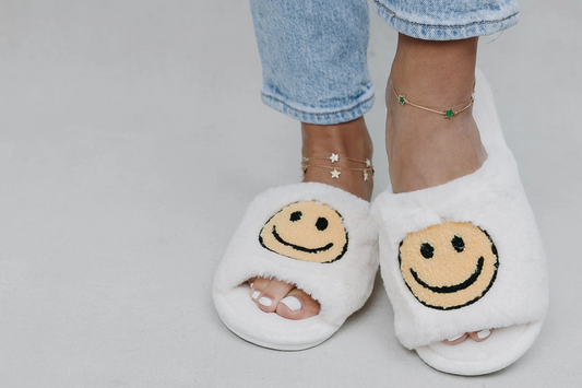 Cream Plush Smiley Open Toe Slippers